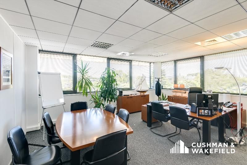 Immeuble haut de gamme indépendant à louer