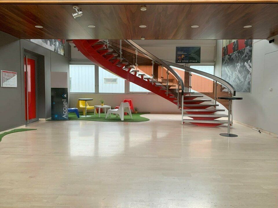 Location bureaux 166 m² divisibles à partir de 13 m²