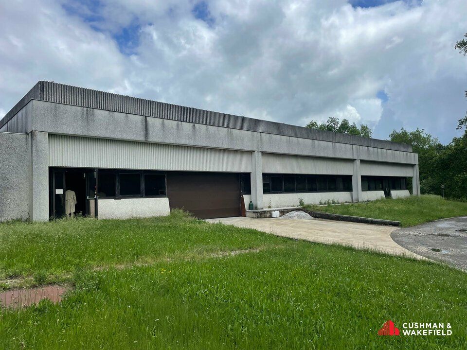 Location local d''activites 3500 m² divisibles à partir de 1000 m²