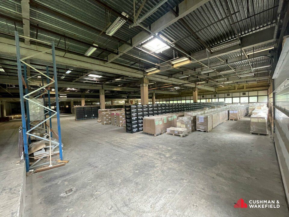 Entrepôt de 3 500 m² de stockage à louer - Zone d'activité de Canéjan