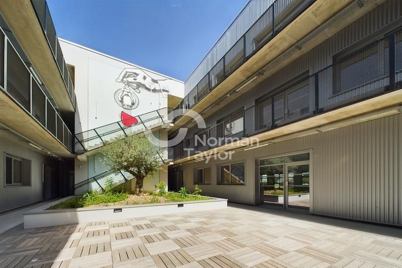 Location bureau - 177 m²