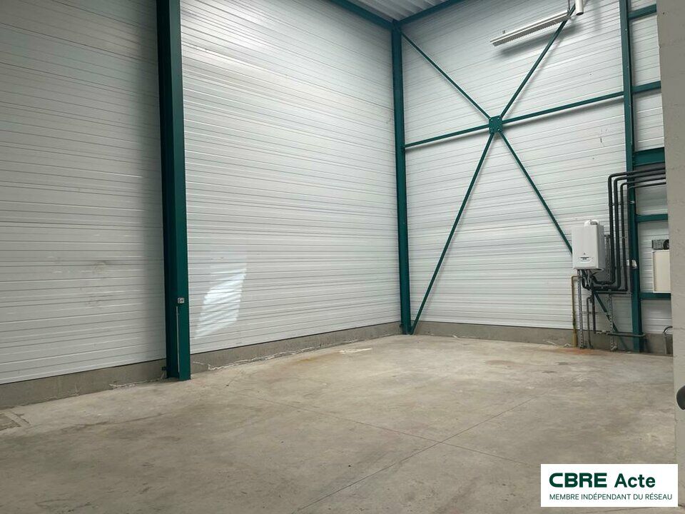 Location local d''activites 360 m² non divisibles