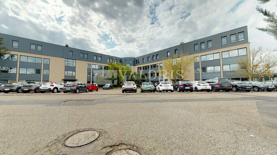 Location bureaux 661.2 m² non divisibles
