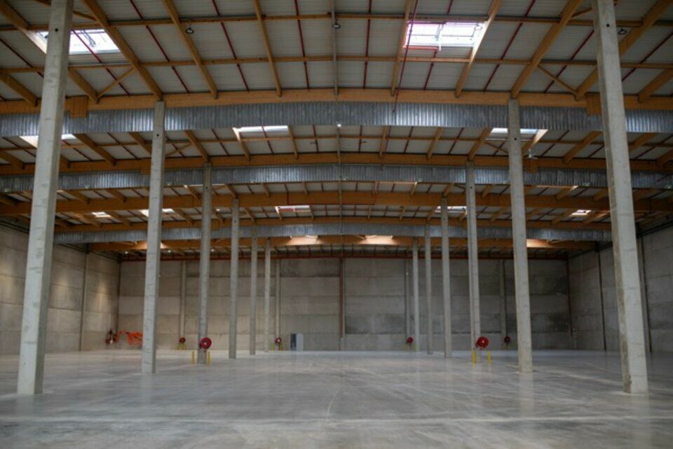 Location entrepot 20000 m² non divisibles