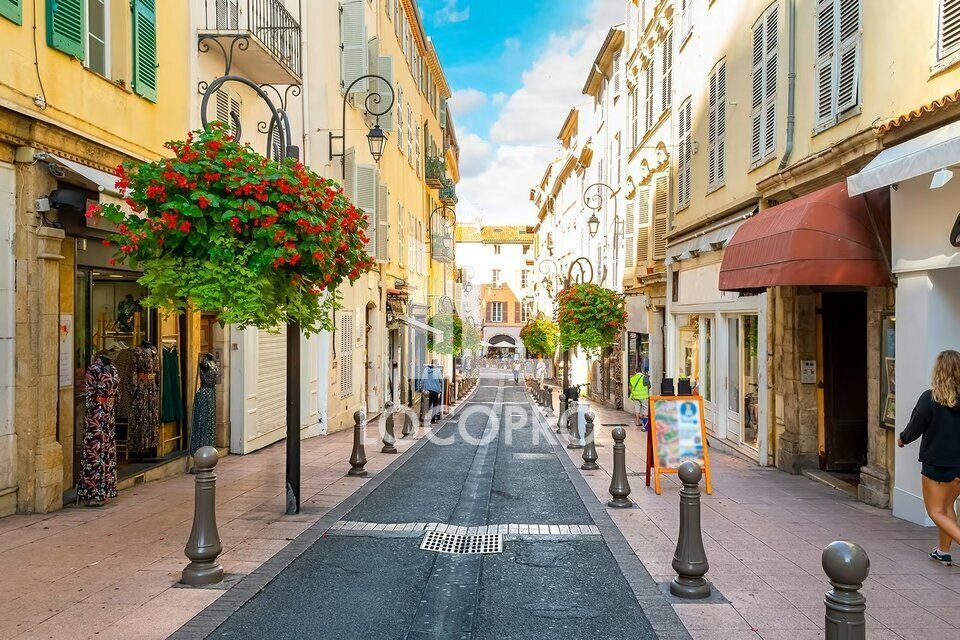 Location local commercial 60 m² non divisibles