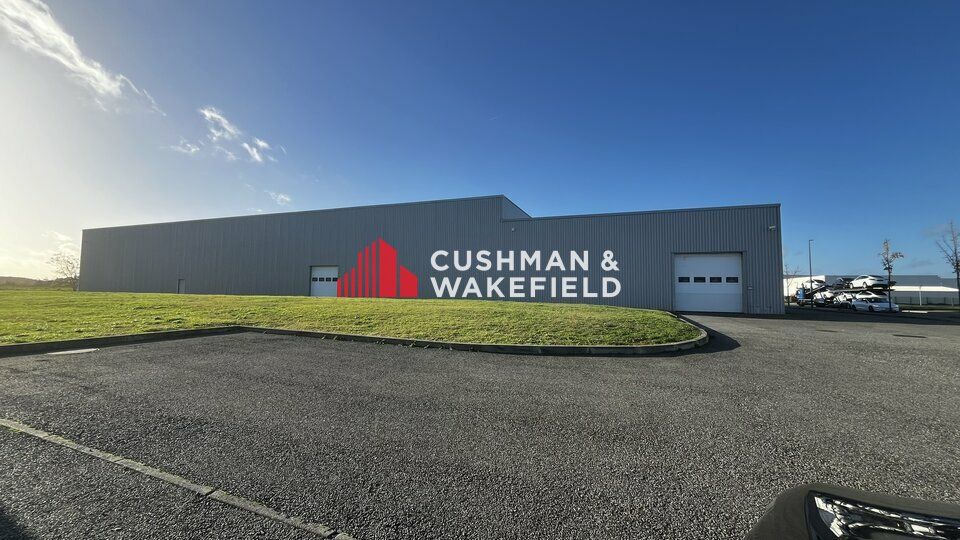 ENTREPOT ET LOCAUX d'ACTIVITES A LOUER