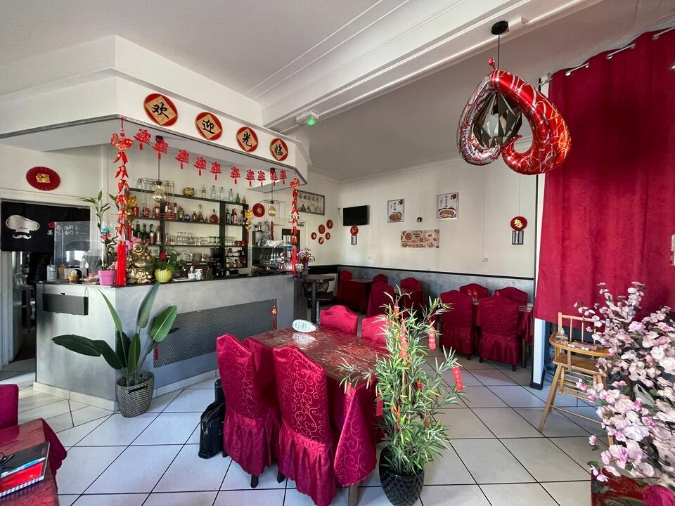 Vente local commercial 179.5 m² non divisibles