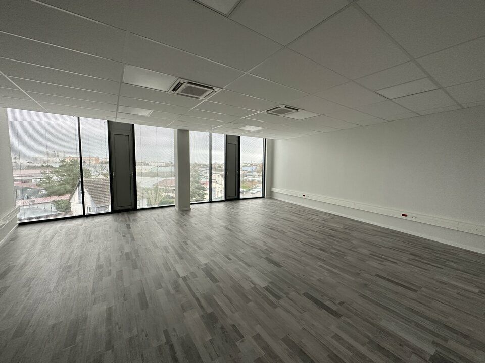 530.5 m² pour ce bureaux en location à Bischheim