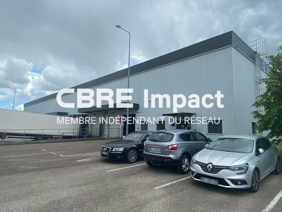Location local d''activites 1589 m² non divisibles