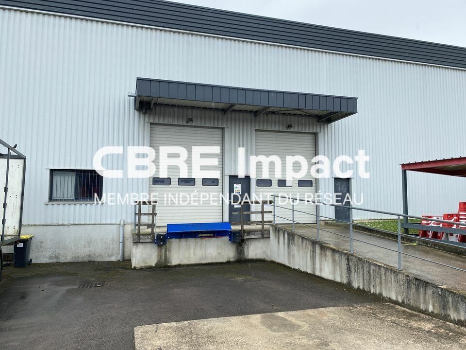 Location activité/entrepôt - 1589 m²