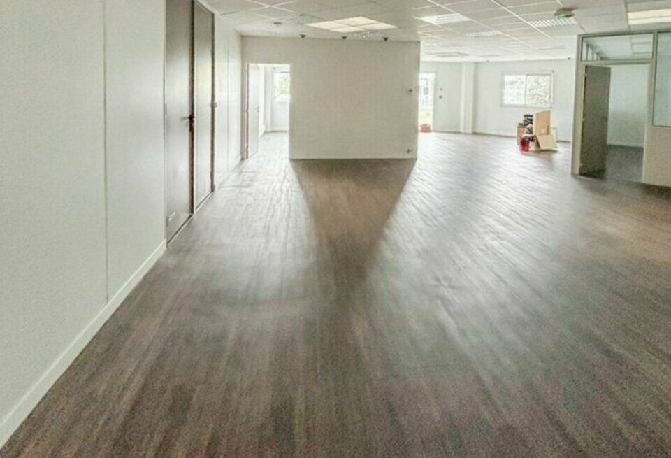 Bureaux de 270 m² à louer à Brive-la-Gaillarde (19)