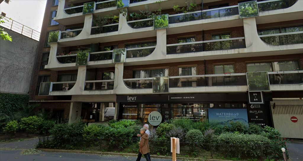 Location local commercial 350 m² non divisibles