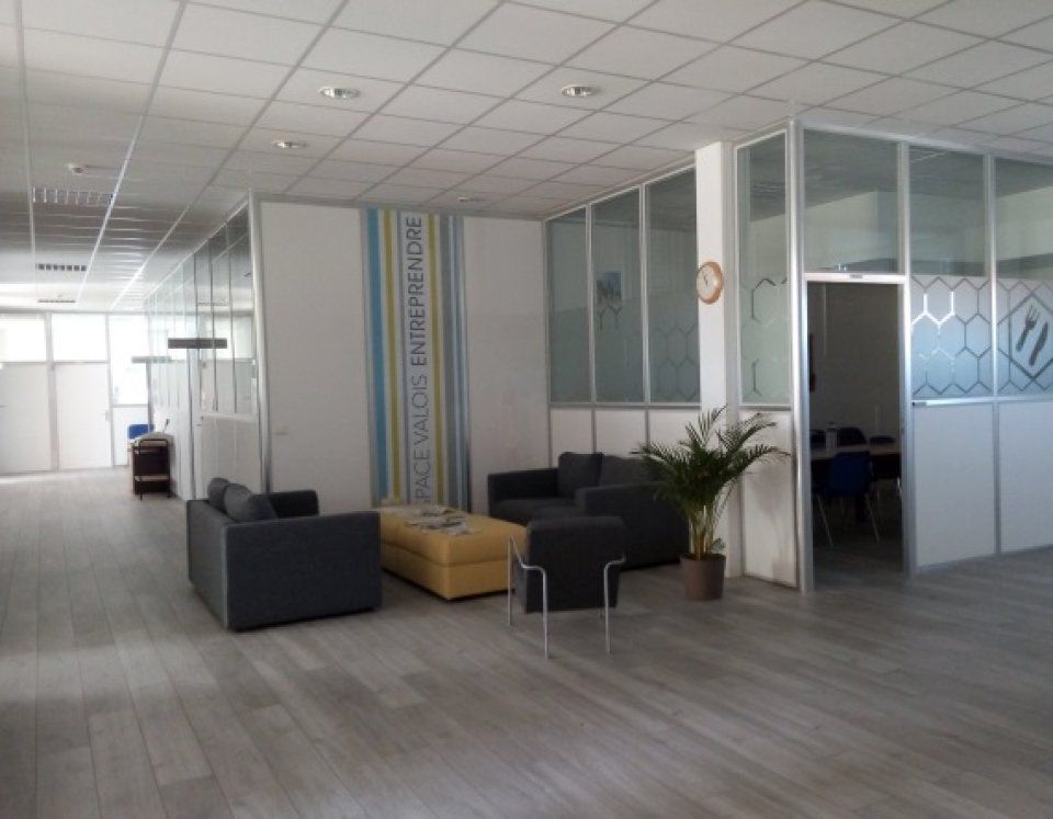 Location bureau Le Plessis-Belleville (60330) - 3200 m²