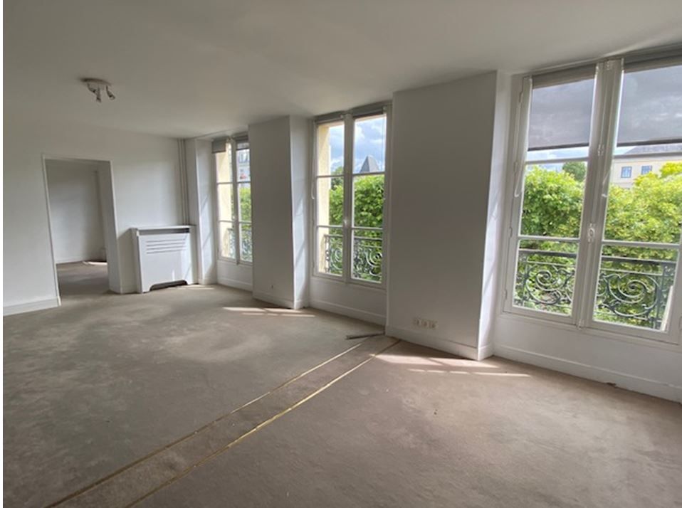 Location Bureaux 112 m² non divisibles