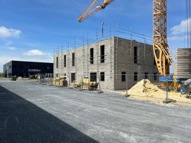 Location bureaux 165.00 m² à BRETTEVILLE SUR ODON