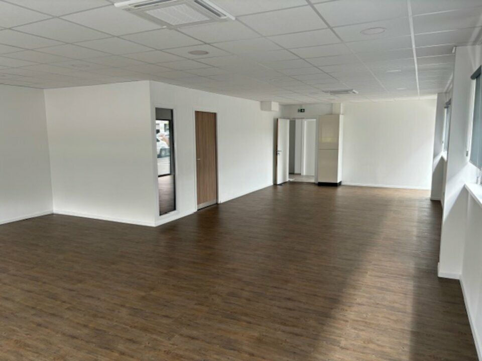 Location bureaux 77 m² non divisibles