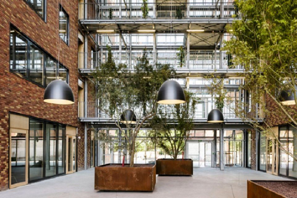 8 941 m² de bureaux divisibles à louer à Roubaix (59)