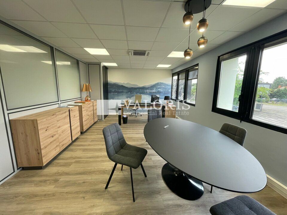  Valoris Real Estate vous propose à la location une opportunité exceptionnelle pour les entreprises à la recherche d'un espace de travail premium !