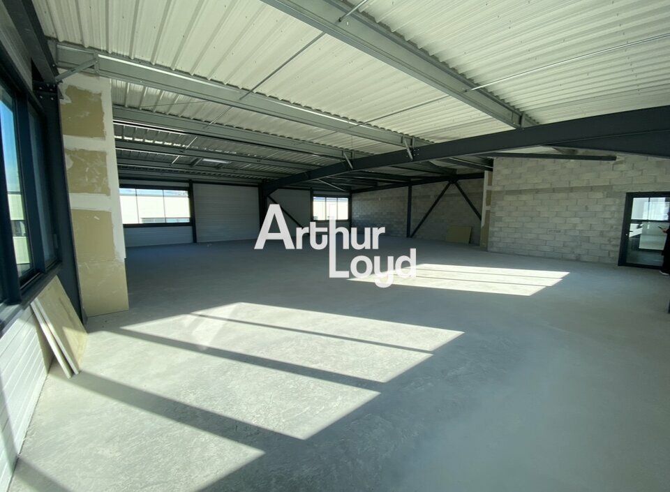 Location de bureaux de 103 m² environ en R+1 - Fréjus