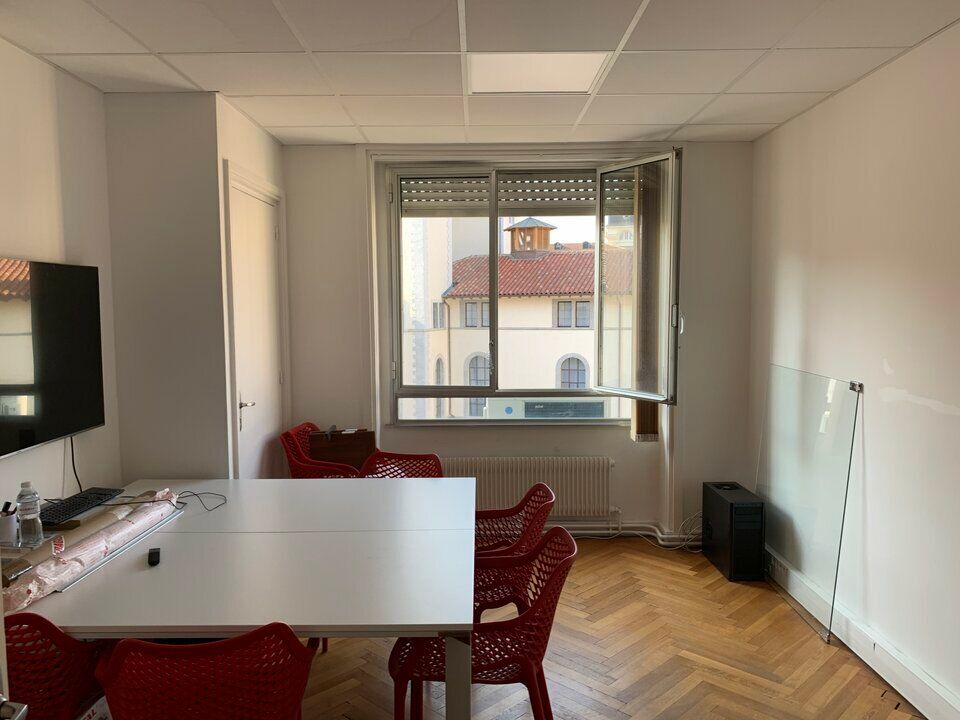 Location bureaux 85 m² non divisibles