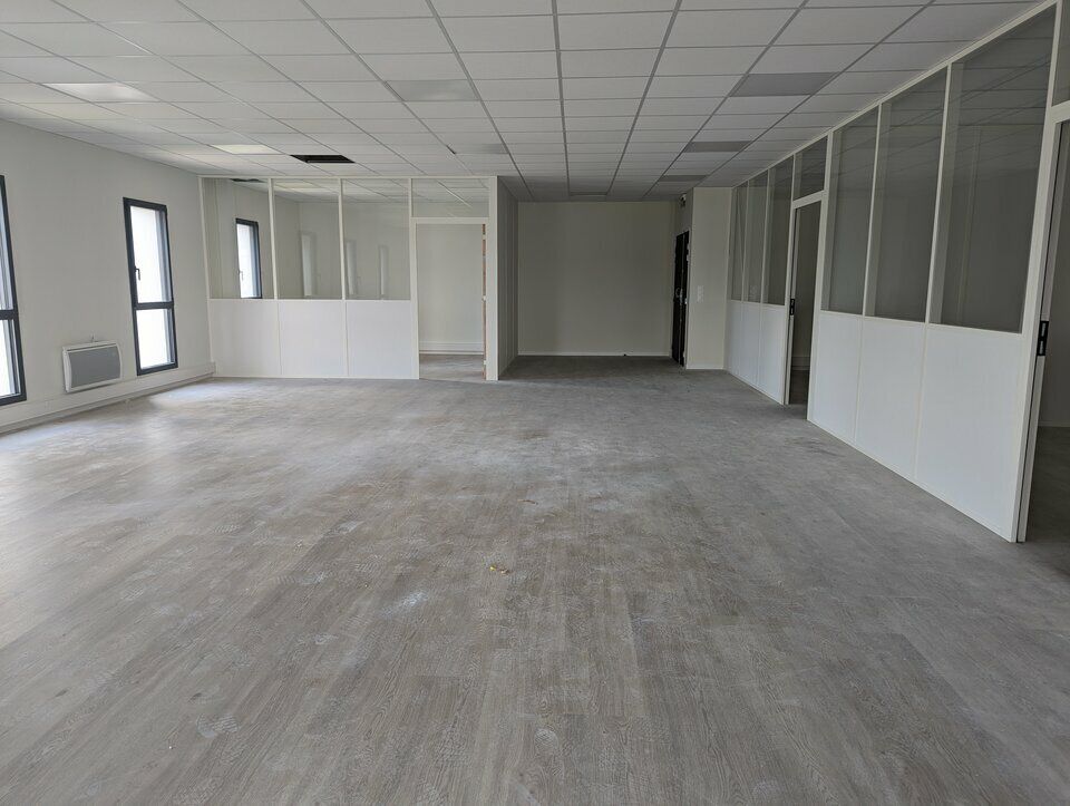 Location bureaux 118 m² non divisibles