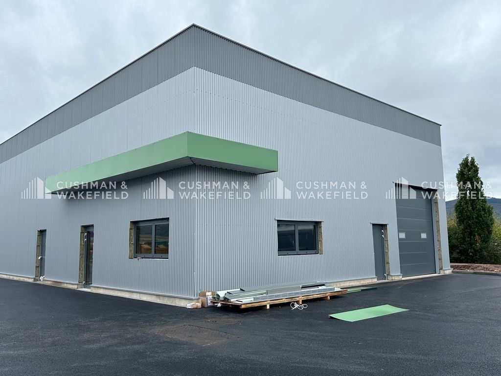 Vente activités 270 m² non divisibles