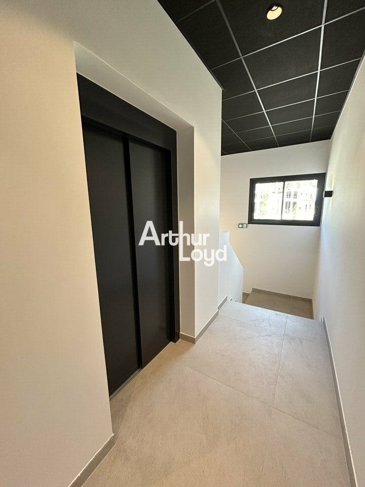 Bureaux neufs 145 m² à louer Le Muy