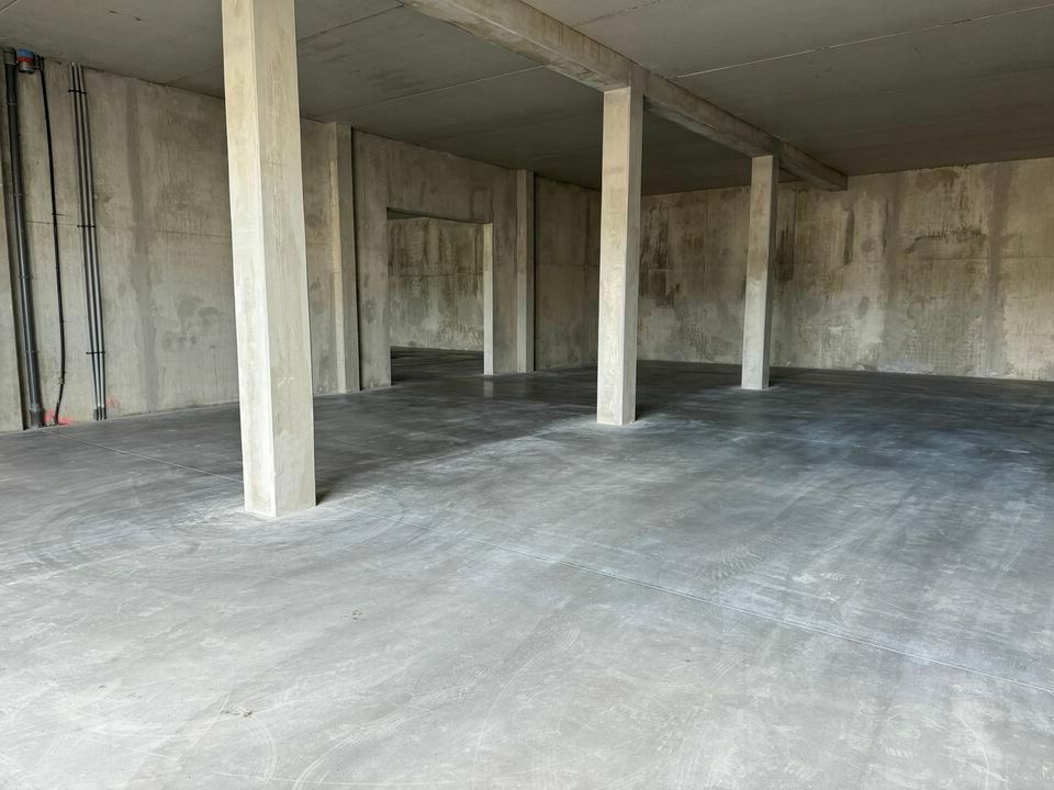 Valence - Local d'activité - Showroom - à la Louer 