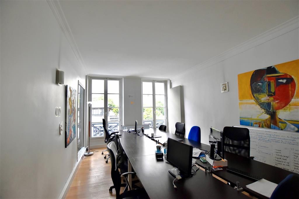 Location bureaux 140 m² non divisibles
