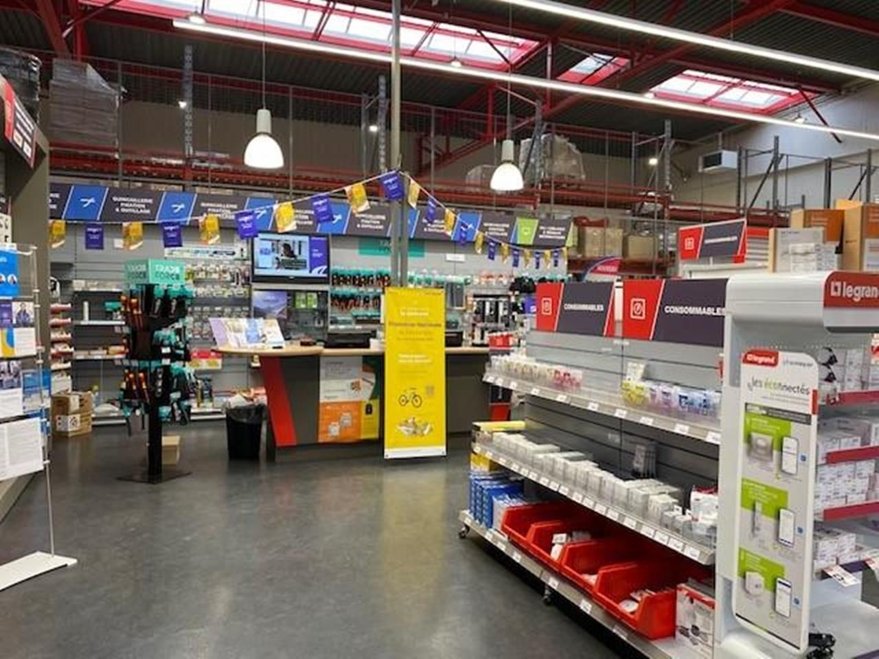 AGI - BS - Fiche produit Entrepôt-Bureaux 2