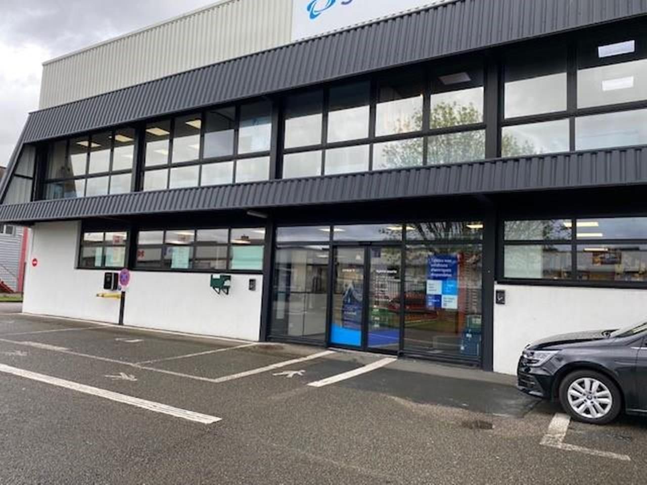 AGI - BS - Fiche produit Entrepôt-Bureaux 1