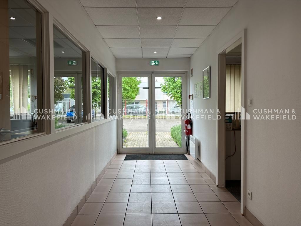 Vente activités 2650 m² non divisibles