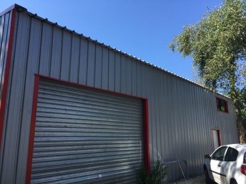 Location local 300 m² à Cestas