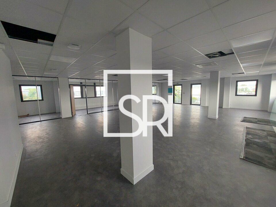 Location bureaux 125 m² non divisibles