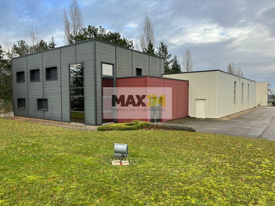 Location local d''activites 963 m² non divisibles