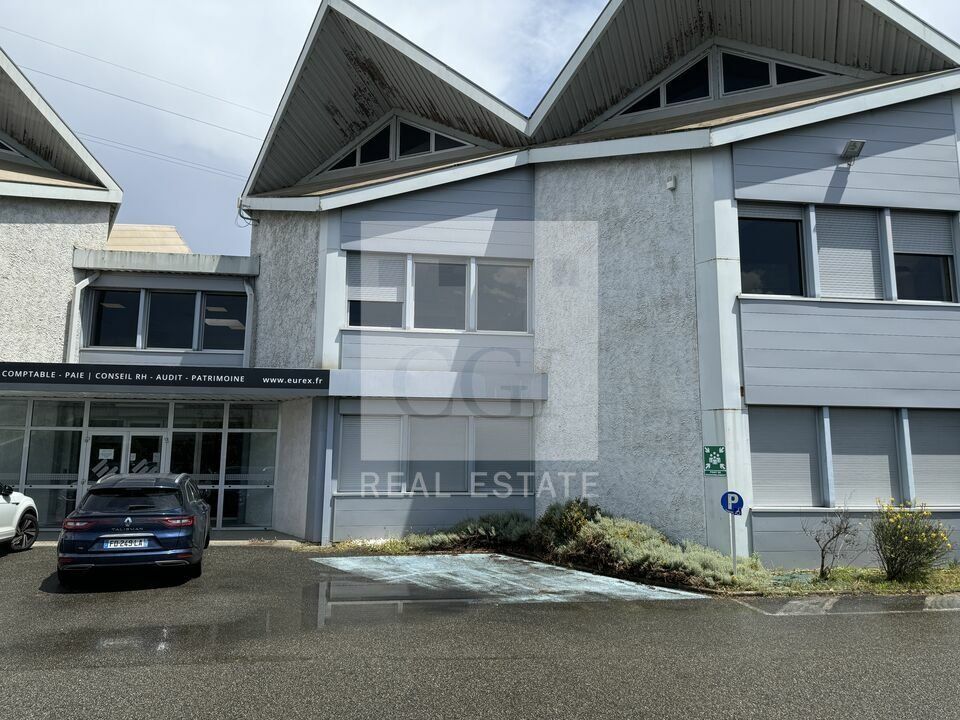 Vente bureaux 750 m² non divisibles