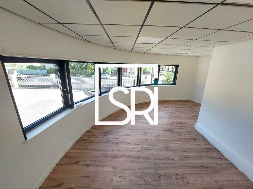 Location bureaux 125 m² non divisibles