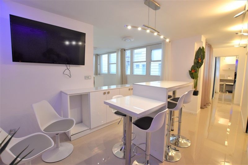 Location Bureaux 77 m² non divisibles