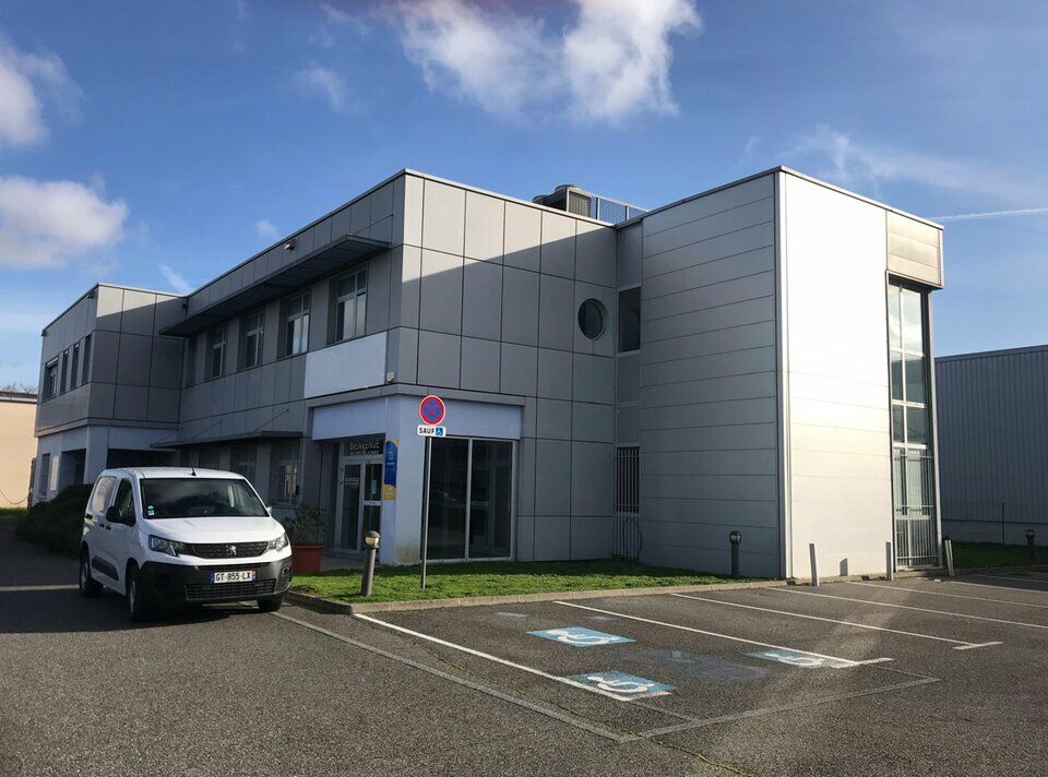 Vente bureaux 1045 m² non divisibles
