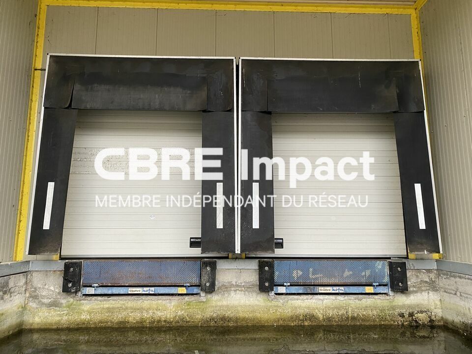 1920 m² pour ce local d'activites en location à Couternon