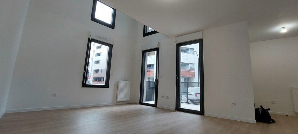 Vente bureaux 90 m² non divisibles