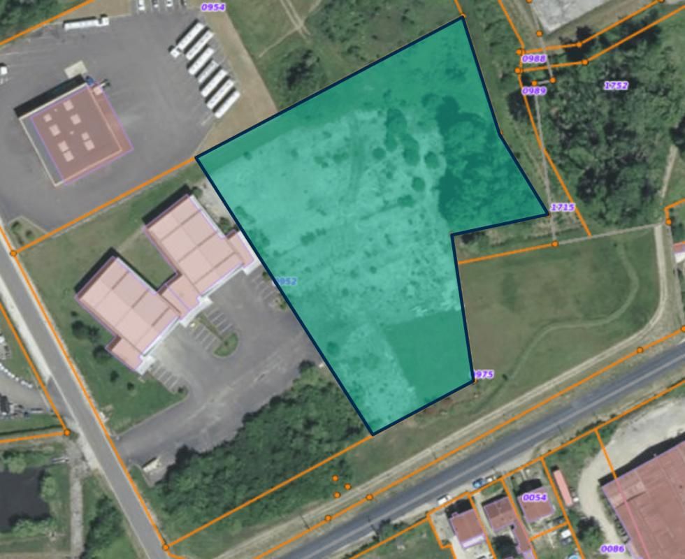 Location terrain 8000 m² non divisibles