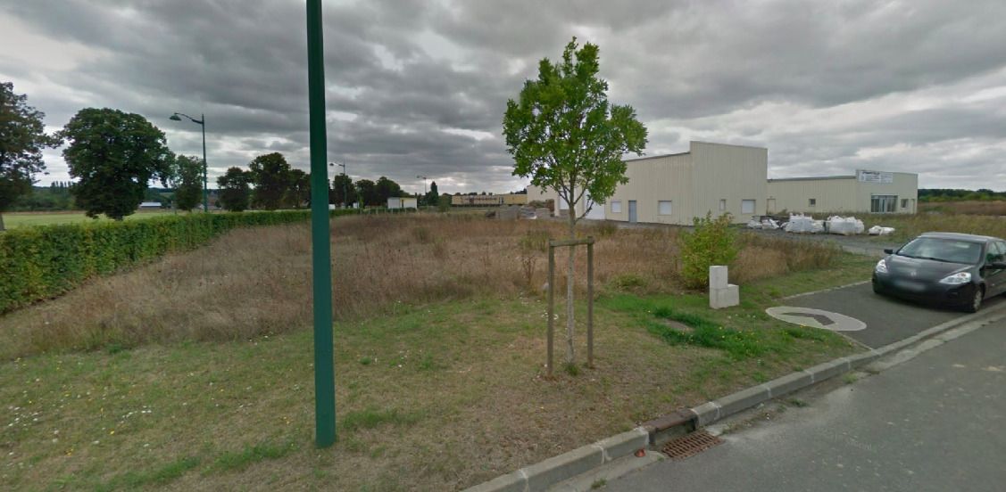 Vente terrain 2000 m² divisibles à partir de 1200 m²