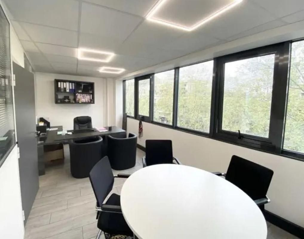 Location bureaux 90 m² non divisibles