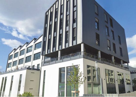 Location local 408 m² à Lyon