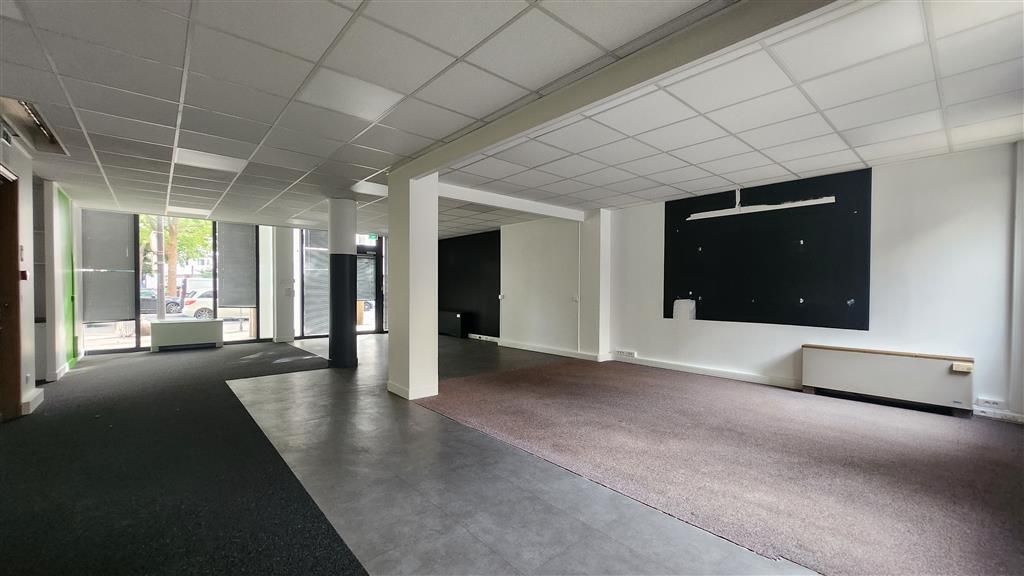 Location Bureaux 277 m² non divisibles