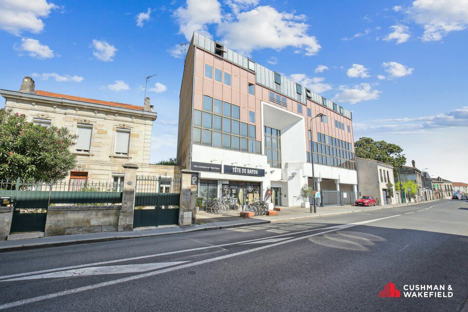 Vente bureaux 270 m² non divisibles