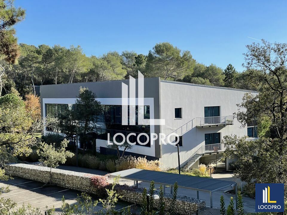 A LOUER - BUREAUX CLOISONNES 1 212 M2 + 50 PARKINGS - SOPHIA-ANTIPOLIS