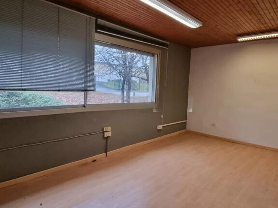 Entrepôt de 400 m² à louer à Brive (19)