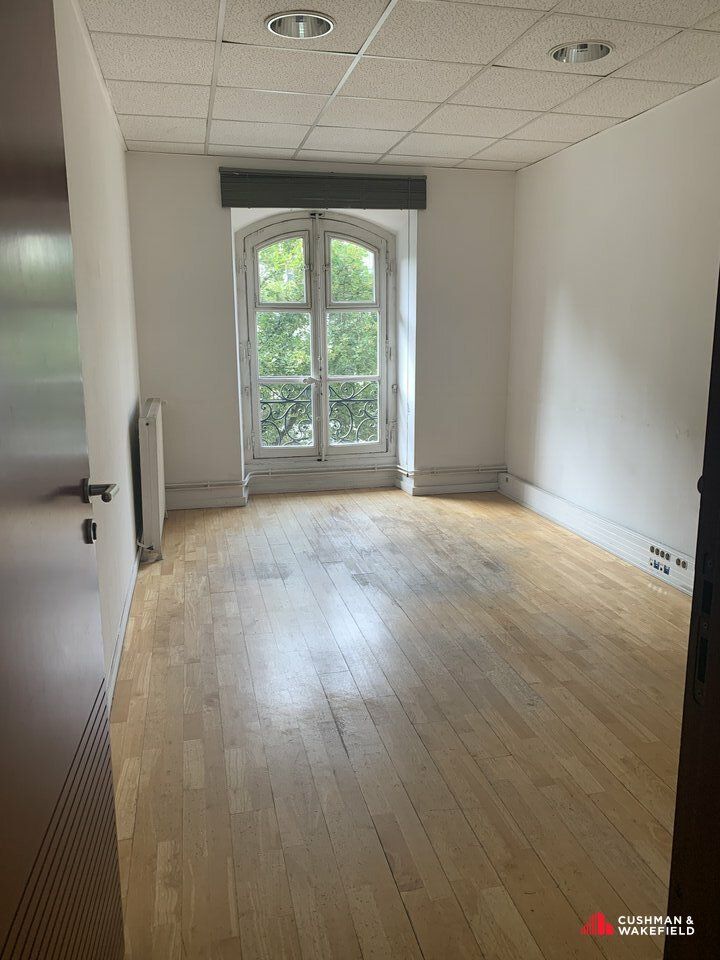 TRIANGLE D'OR, LOCAL PROFESSIONNEL A VENDRE 